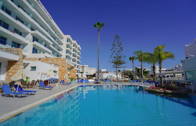 Melini Hotel Suites - Foto 1