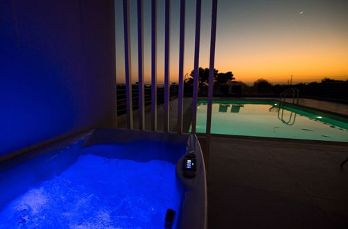 Foto 49 - IO Luxury Pool & Hot Tub Suites