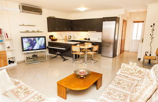 Foto 1 - Spacious Apartment in Neos Kosmos