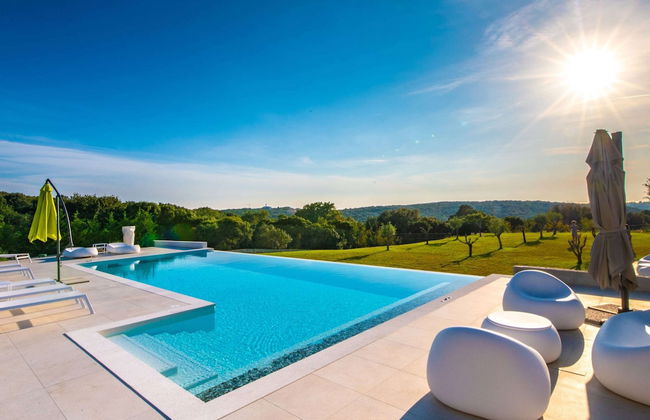 Villa in Pula With Pool and Sauna - Foto 18