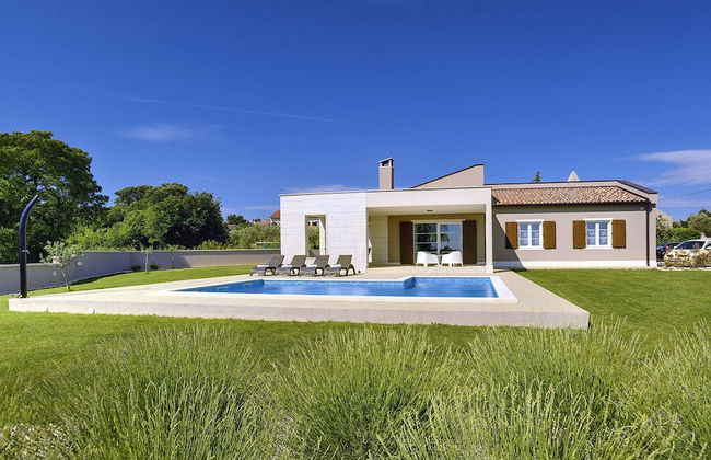 Modern Villa Histria With Pool and View - Foto 21