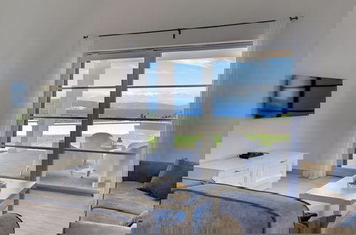 Photo 10 - Modern Villa Histria With Pool and View