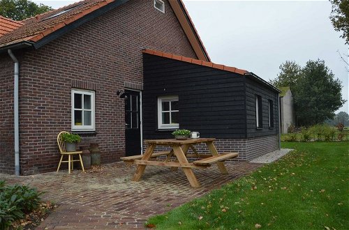 Foto 27 - Cosy Holiday Home on a Farm in Zeeland