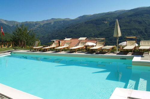 Photo 18 - Spacious Chalet in Cutigliano With Pool