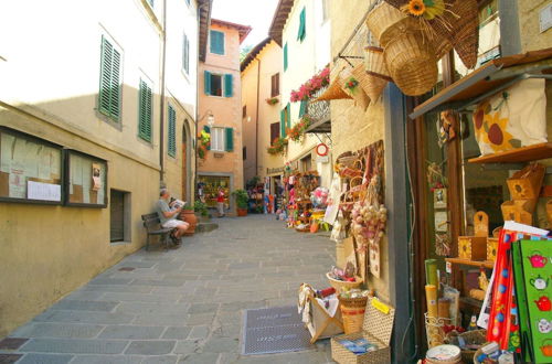 Photo 36 - Spacious Chalet in Cutigliano With Pool