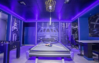 Foto 1 - Super Luxury Home With Cinema and Game Room Near Disney