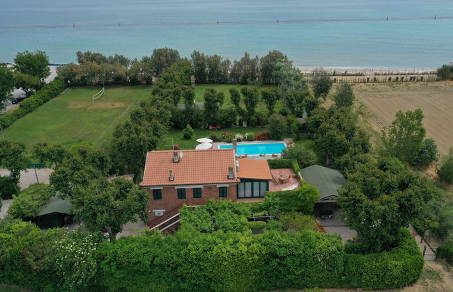 Villa Mirella Beach - Foto 1