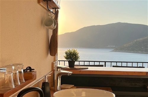 Foto 6 - Charming 4-bed Villa in Kalkan Magnificent View
