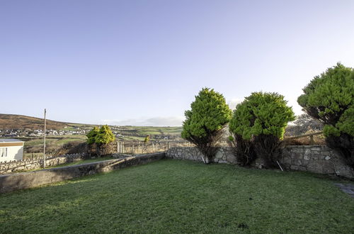 Photo 24 - Stormy Castle - 6 Bedroom - Llangenith