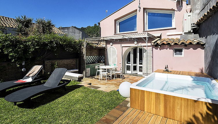 Foto 1 - Luxurious Holiday Home in Acireale with Hot Tub