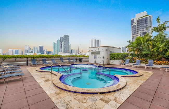 Modern Apartments Biscayne Bay - Photo 40