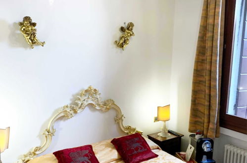 Photo 12 - Luxury Venetian Rooms