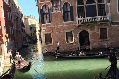 Photo 38 - Luxury Venetian Rooms