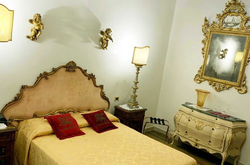 Photo 23 - Luxury Venetian Rooms