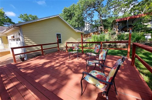 Photo 15 - Blue Bird Hill with Deck & Middle of Branson Location
