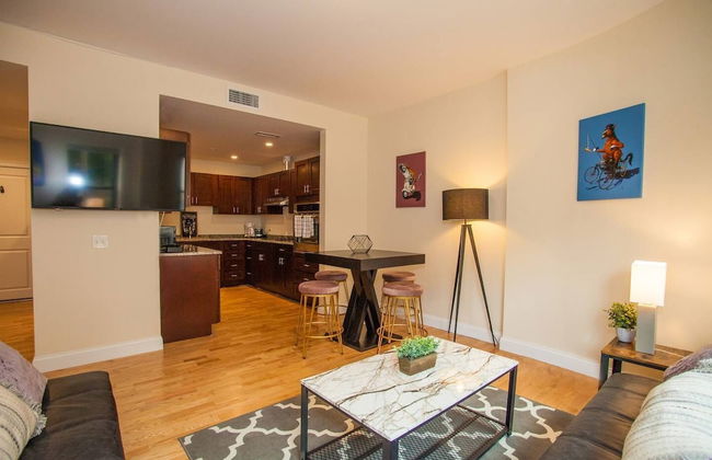 NEW 4 Bed 2 Full Bath Condo Near Back Bay - Foto 15