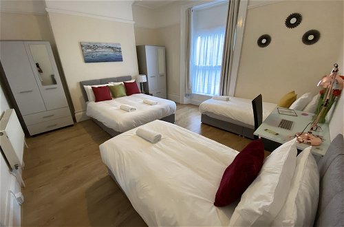 Photo 2 - Serviced Property Apartment 1