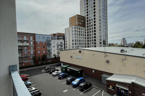 Photo 36 - Modern 2-bed Apartment in the Heart of Salford Quays