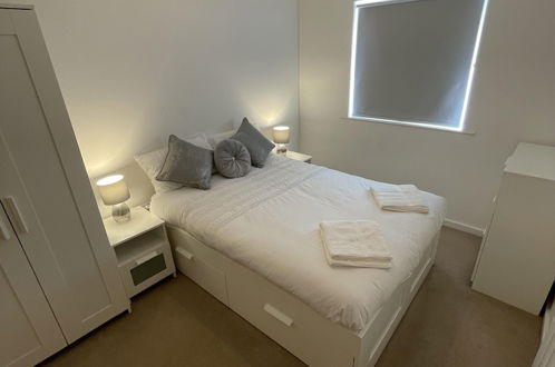 Photo 28 - Modern 2-bed Apartment in the Heart of Salford Quays