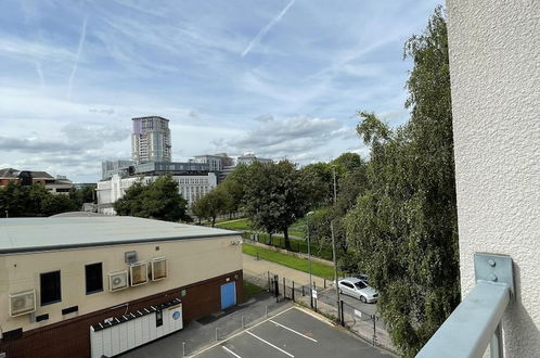 Photo 35 - Modern 2-bed Apartment in the Heart of Salford Quays