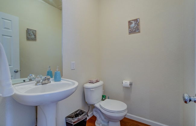 Urban Practicality! 3 Beds, Patios & Dog Friendly - Foto 40