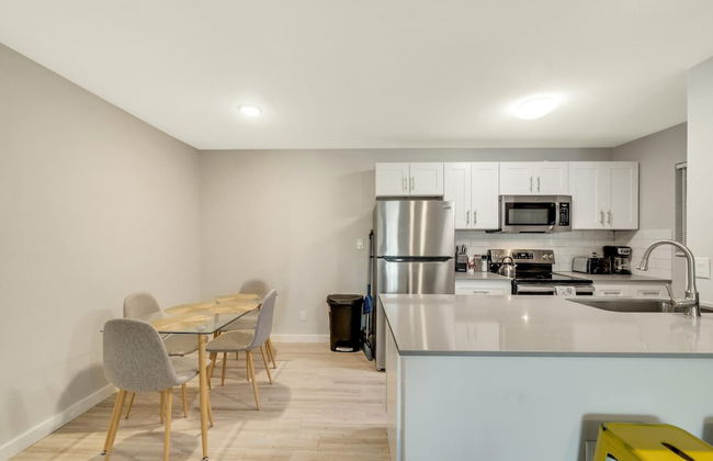 Modern 2BR Near UT Hyde Park Evonify - Foto 20