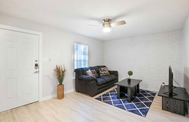 Cozy 2BR Near UT Hyde Park Evonify - Foto 18