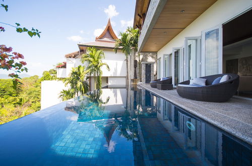 Foto 1 - 4-BR Seaview Villa with Large Pool at Surin Beach