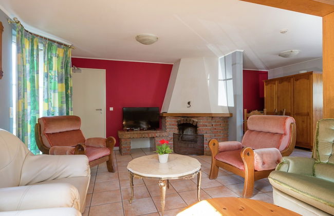 Spacious Holiday Home in Chodes With Sauna - Foto 23