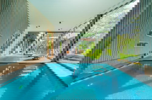 Foto 17 - Holiday Home in Noiseux With Indoor Pool