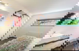 Foto 2 - Holiday Home in Noiseux With Indoor Pool