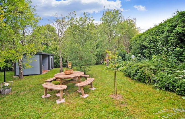 Charming Stay Near Forests - Photo 38