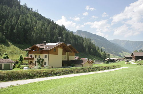 Photo 20 - Bright Holiday Home in Huttschlag near Mountains Ski Slopes