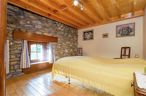 Foto 8 - Renovated Farmhouse From 1832 With Beautiful View of Winter Sports Area