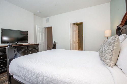Foto 6 - Oasis Escape Townhome 3 Bedroom Condo by Redawning