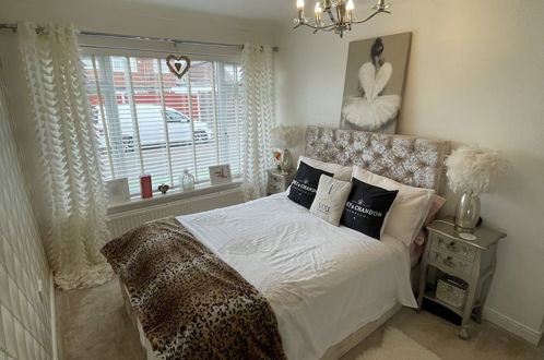 Photo 6 - Beautiful 2-bed Bungalow in Canvey Island