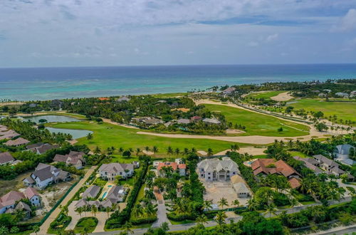 Photo 16 - Luxury 2 Levels Villa for Rent at Puntacana Resort Club - Chef Butler Maid Pool