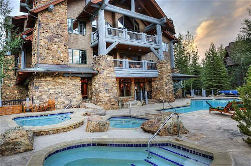 Photo 1 - Luxury Penthouse at Bear Paw Lodge