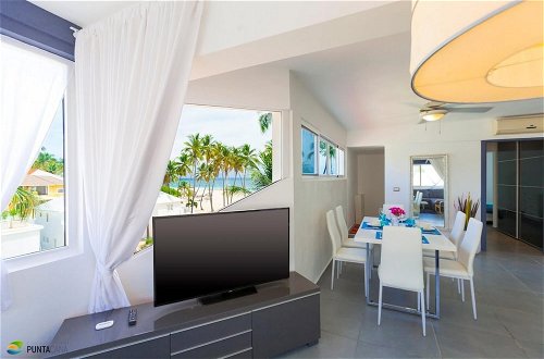 Photo 4 - Punta Cana Beachfront Apartment With BBQ Private Terrace