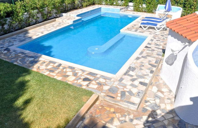 Villa in Vilamoura Near Beaches and Golf - Photo 1