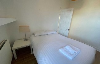 Photo 1 - Charming and Serene 2 Bedroom Flat - Sands End