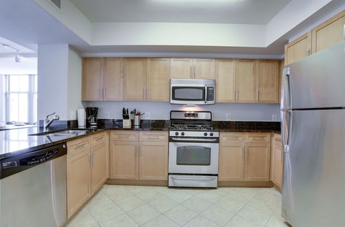 Photo 6 - Fantastic 1 Bedroom Condo at Arlington