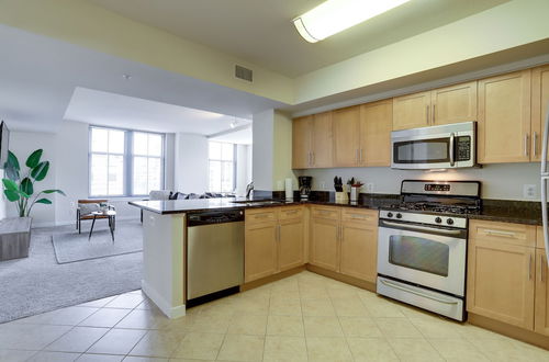 Photo 5 - Fantastic 1 Bedroom Condo at Arlington