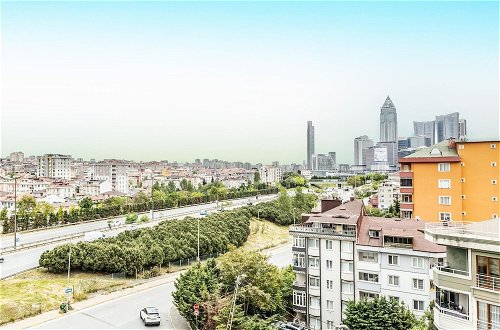 Photo 16 - Cozy and Modern Studio With City View in Atasehir