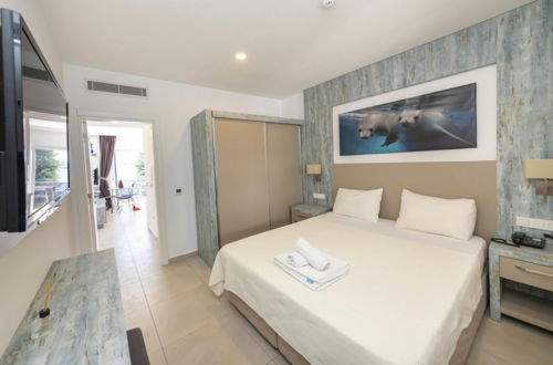 Photo 9 - Seafront Flat With Excellent Sea View in Bodrum