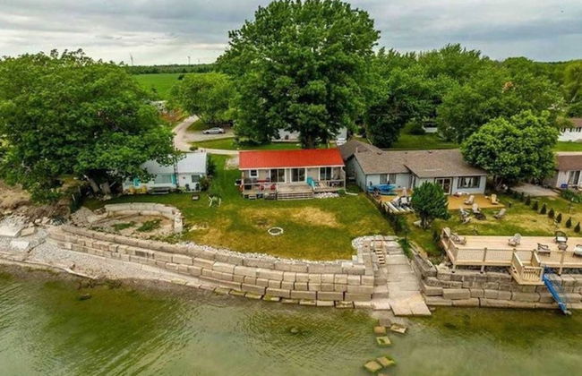 Waterfront W Private Lake Access Indoor Fireplace - Photo 31