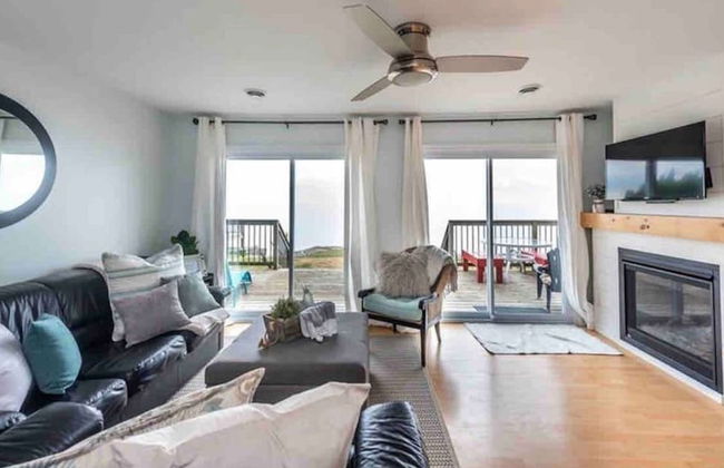 Waterfront W Private Lake Access Indoor Fireplace - Photo 16