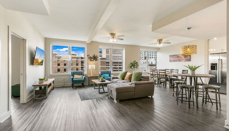 Photo 1 - Spacious 4BR Luxury Condo Steps to French Quarter