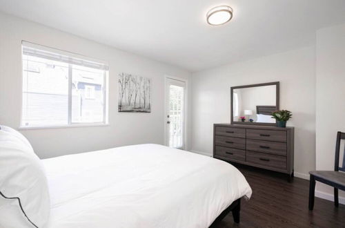 Foto 16 - Newly Reno d 2 Bdrm Kitsilano - Centrally Located