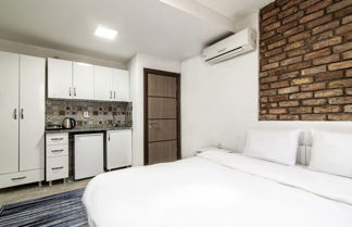 Photo 3 - Comfy Studio Flat With Great Location in Beyoglu